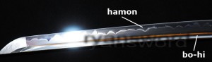 An example of a blade with an authentic hamon and a bo-hi (blood groove). Image from www.ryansword.com.